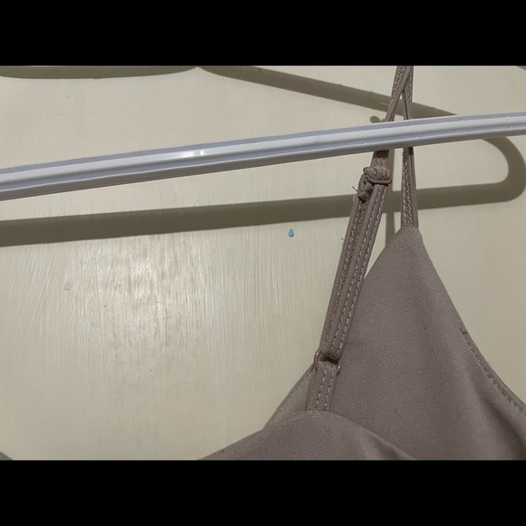 V Neck Cropped Cami/Tank Top - Picture 2 of 5